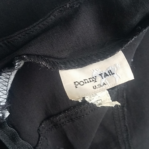 Pony Tail Black Skirt - Picture 6 of 6